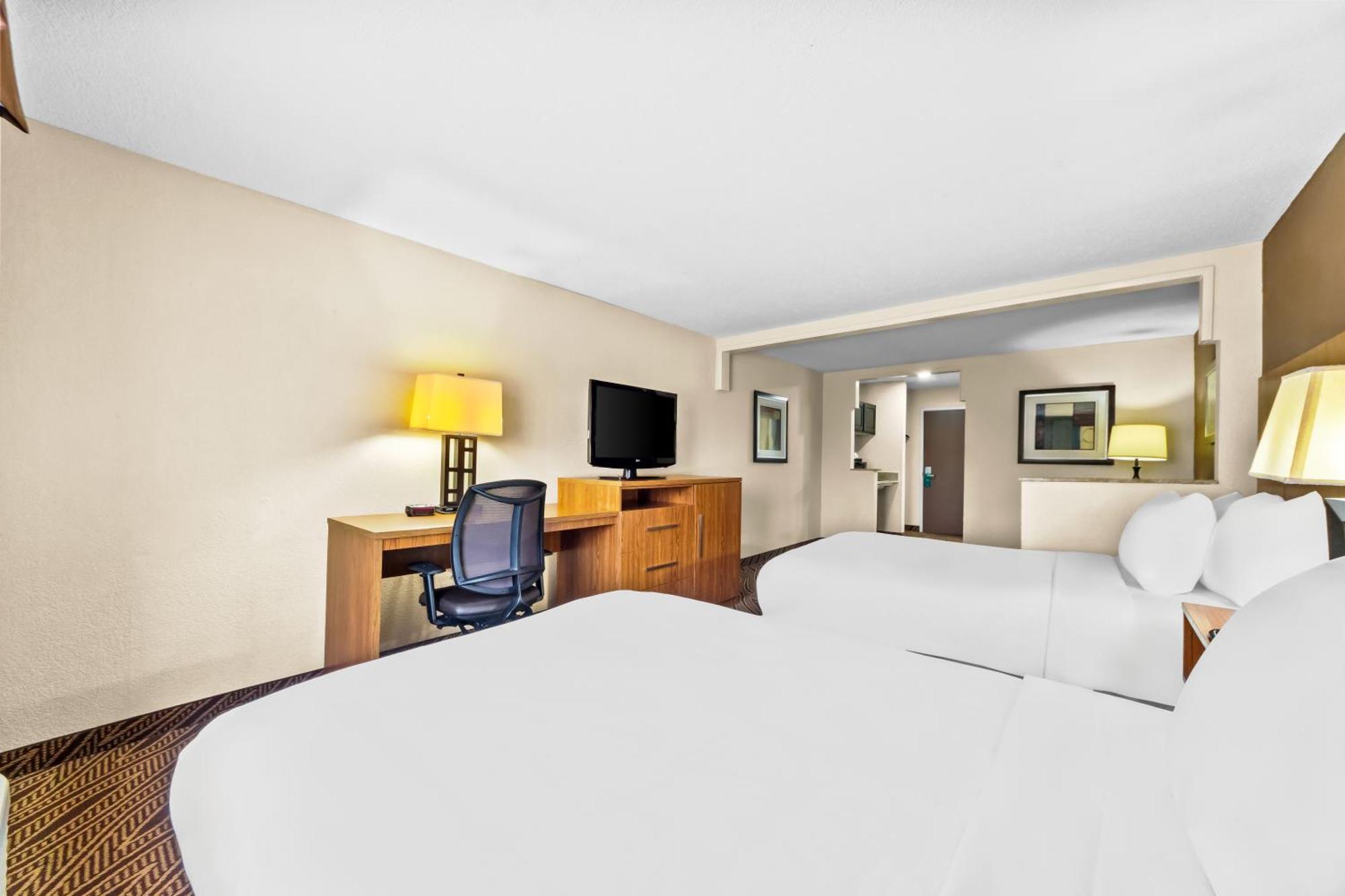 סן אנטוניו Quality Inn & Suites Airport North - Stone Oak מראה חיצוני תמונה