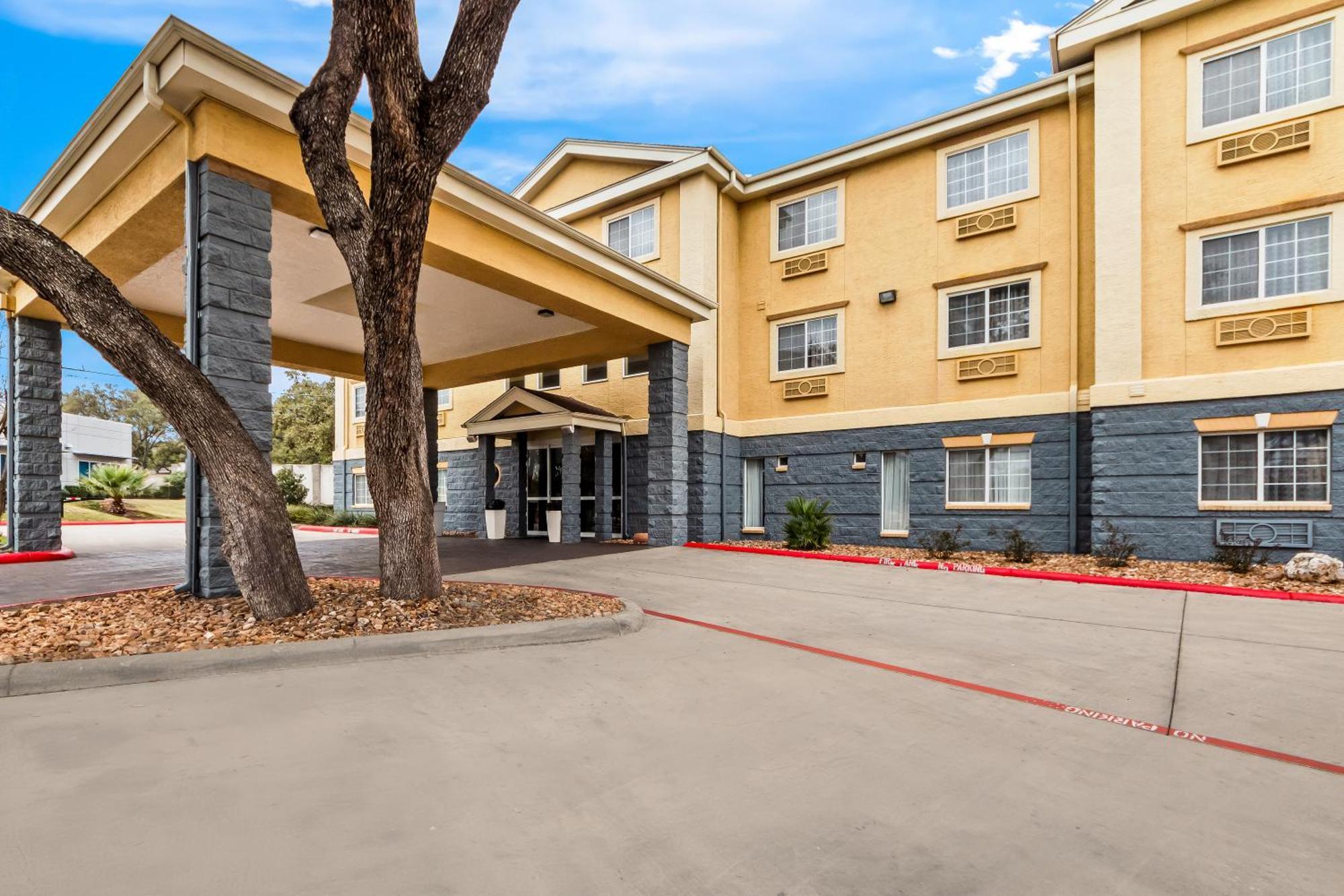 סן אנטוניו Quality Inn & Suites Airport North - Stone Oak מראה חיצוני תמונה