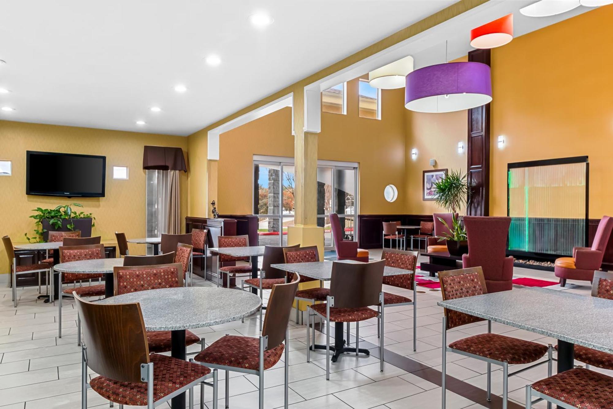 סן אנטוניו Quality Inn & Suites Airport North - Stone Oak מראה חיצוני תמונה